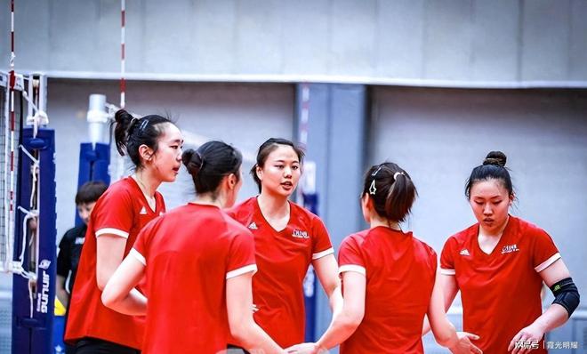 女排世联赛不再直播龚翔宇如何回应主力换血争议？(图8)