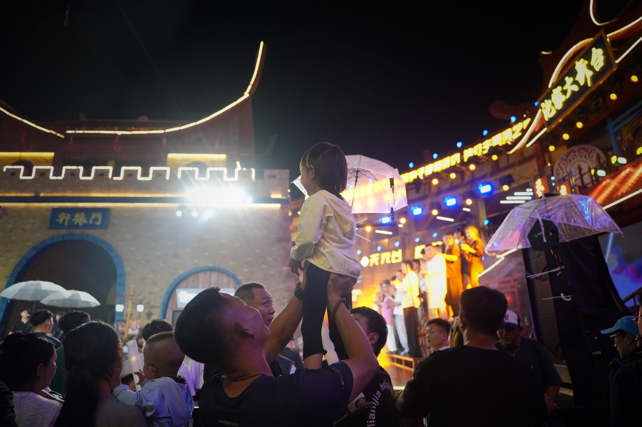 快手直播大舞台 线上线下融合激活文旅消费新引擎(图2)