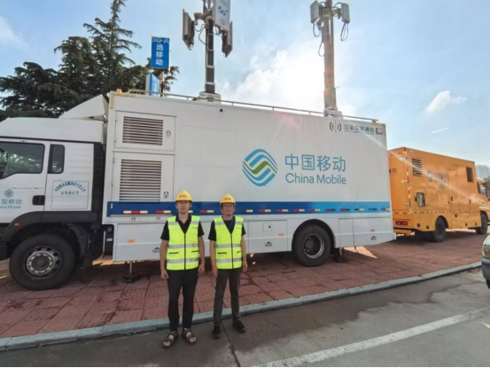 山东移动烟台分公司全力保障德云社郭德纲・于谦相声专场烟台站通信畅通(图1)
