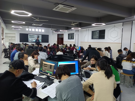 全国政协委员、北京大学教授张颐武：激发民