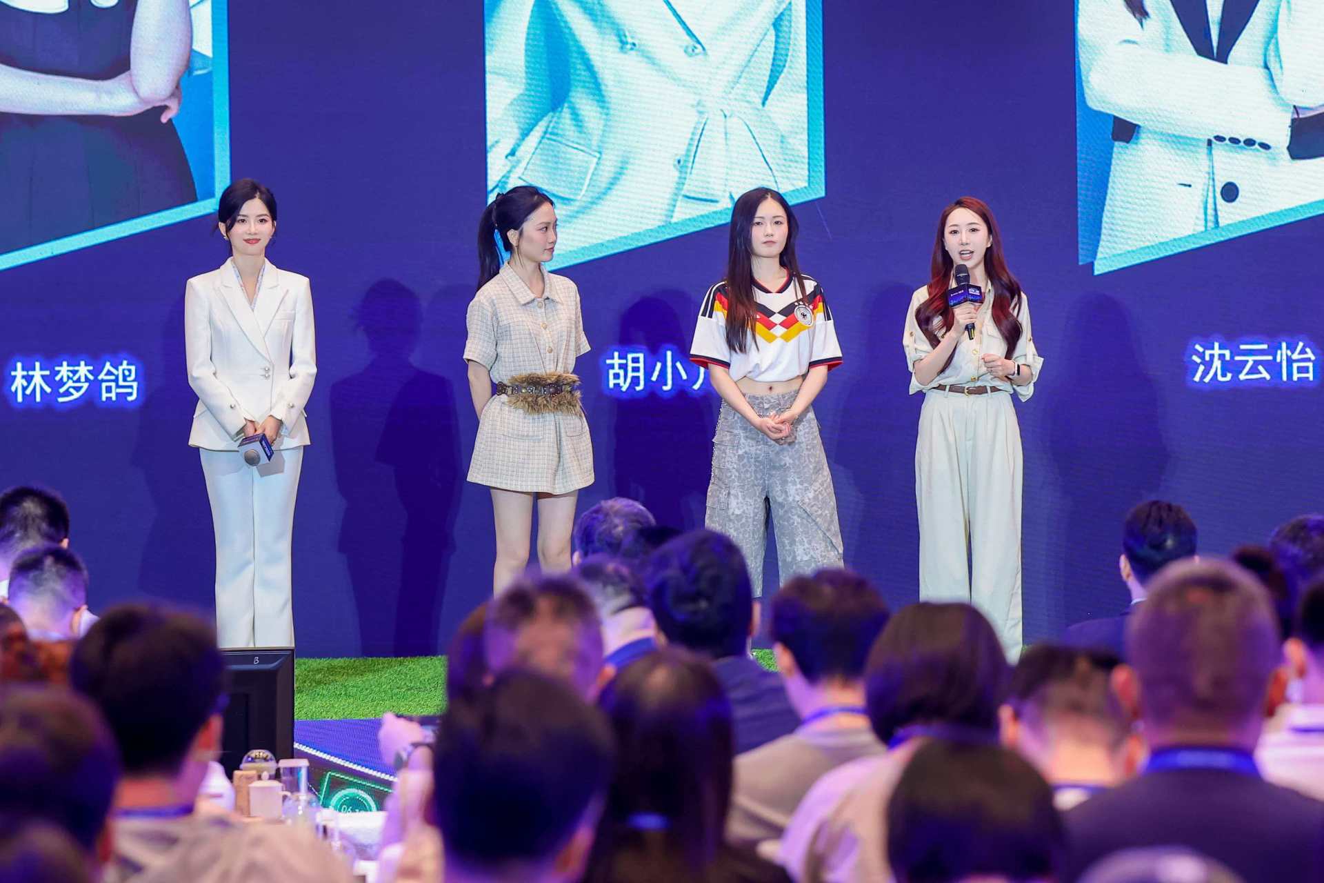 5周全天候直播+6位女解说拉拢女球迷本届世界杯咪咕很想赢(图4)